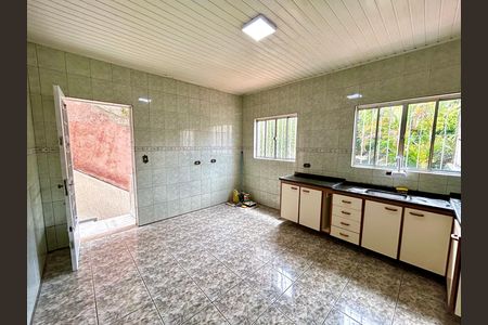 Casa à venda com 300m², 3 quartos e 2 vagasCozinha
