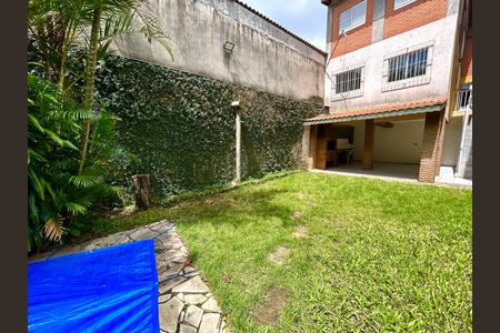 Casa à venda com 300m², 3 quartos e 2 vagasQuintal