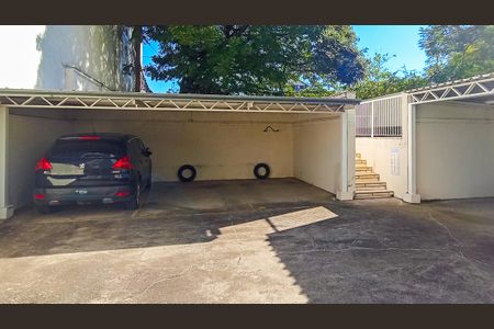 Garagem de apartamento à venda com 2 quartos, 60m² em Azenha, Porto Alegre