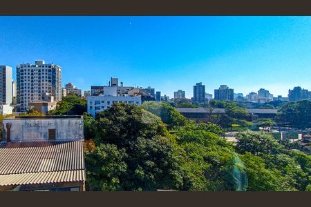 Vista  de apartamento para alugar com 2 quartos, 60m² em Azenha, Porto Alegre