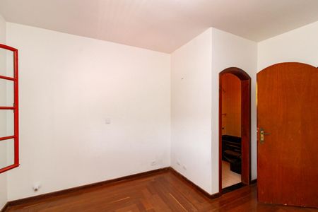 Casa para alugar com 400m², 5 quartos e 3 vagasSuíte 2