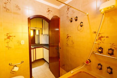 Casa para alugar com 400m², 5 quartos e 3 vagasBanheiro da Suíte