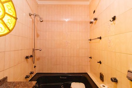 Casa para alugar com 400m², 5 quartos e 3 vagasBanheiro Suíte 2