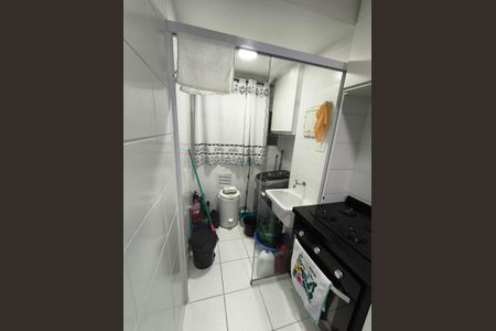Área de serviço de apartamento para alugar com 2 quartos, 48m² em Parque Dom Joao Neri, São Paulo
