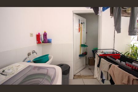 Casa à venda com 222m², 2 quartos e sem vagaÁrea de Serviço