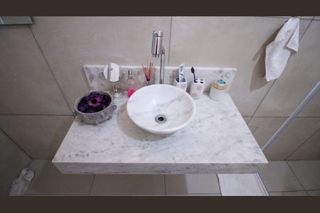 Casa à venda com 222m², 2 quartos e sem vagaBanheiro 2