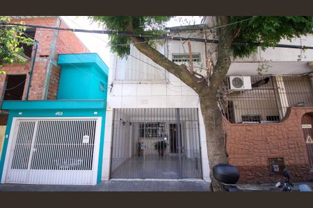 Casa à venda com 222m², 2 quartos e sem vagaFachada