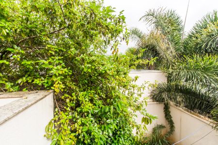 Casa de condomínio à venda com 368m², 3 quartos e 6 vagasQuintal