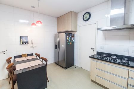 Casa de condomínio à venda com 368m², 3 quartos e 6 vagasCozinha