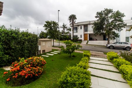 Casa de condomínio à venda com 368m², 3 quartos e 6 vagasVista da Rua