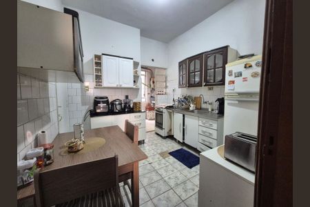 Apartamento à venda com 68m², 2 quartos e sem vagaCozinha