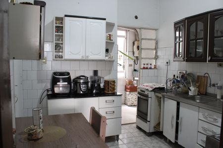 Apartamento à venda com 68m², 2 quartos e sem vagaCozinha