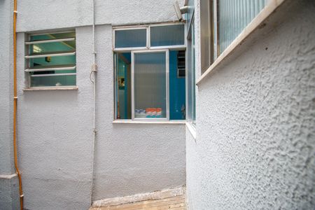 Apartamento à venda com 70m², 3 quartos e 1 vagaÁrea de Serviço Vista