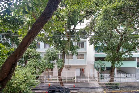 Apartamento à venda com 70m², 3 quartos e 1 vagaQuarto 1 Vista