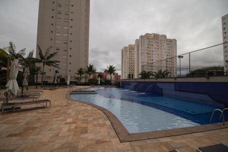 Apartamento à venda com 70m², 2 quartos e 1 vagaÁrea comum - Piscina