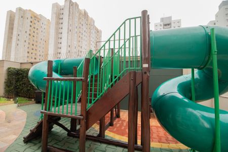Apartamento à venda com 70m², 2 quartos e 1 vagaÁrea comum - Playground