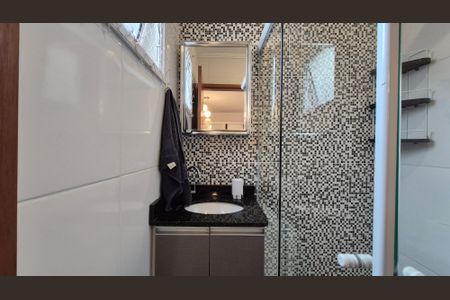 Apartamento à venda com 64m², 2 quartos e 1 vaga Apartamento à venda com 64m², 2 quartos e 1 vagaBanheiro da suíte