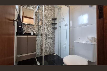 Apartamento à venda com 64m², 2 quartos e 1 vaga Apartamento à venda com 64m², 2 quartos e 1 vagaBanheiro da suíte