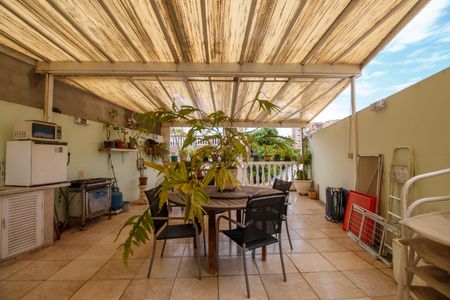 Casa para alugar com 140m², 2 quartos e 1 vaga Casa para alugar com 140m², 2 quartos e 1 vagaÁrea Gourmet