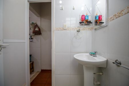 Casa para alugar com 140m², 2 quartos e 1 vaga Casa para alugar com 140m², 2 quartos e 1 vagaBanheiro