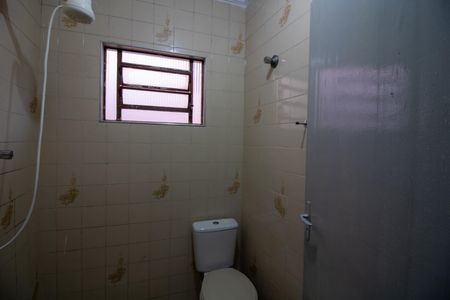 Banheiro de casa para alugar com 1 quarto, 39m² em Vila Ponte Rasa, São Paulo