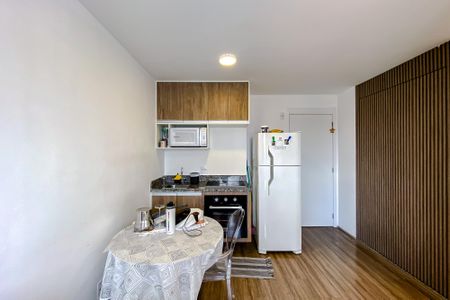 Apartamento à venda com 38m², 2 quartos e sem vaga Apartamento à venda com 38m², 2 quartos e sem vagaSala