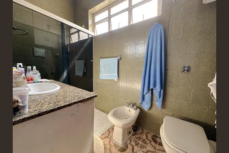 Casa para alugar com 110m², 3 quartos e 1 vagaBanheiro 