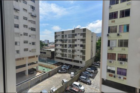 Apartamento para alugar com 71m², 2 quartos e 1 vagaQuarto 1