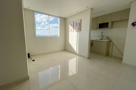 Sala de apartamento para alugar com 2 quartos, 43m² em Loteamento City Jaragua, São Paulo