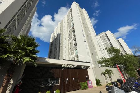 Apartamento para alugar com 43m², 2 quartos e 1 vaga Apartamento para alugar com 43m², 2 quartos e 1 vagaFachada