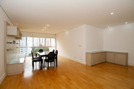 Sala de Estar e Jantar de apartamento para alugar com 3 quartos, 130m² em Paraíso, São Paulo