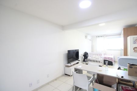 Studio para alugar com 28m², 1 quarto e sem vagaSala