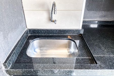 Apartamento para alugar com 50m², 2 quartos e sem vagaVaranda da Sala - Pia