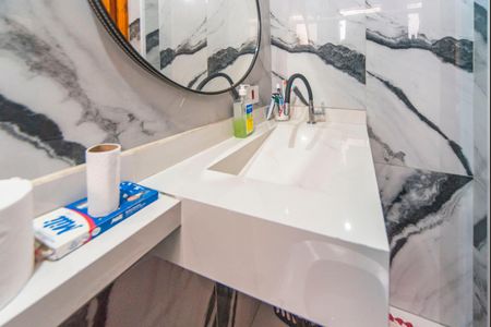 Casa à venda com 70m², 2 quartos e 2 vagas Casa à venda com 70m², 2 quartos e 2 vagasBanheiro do Quarto 2