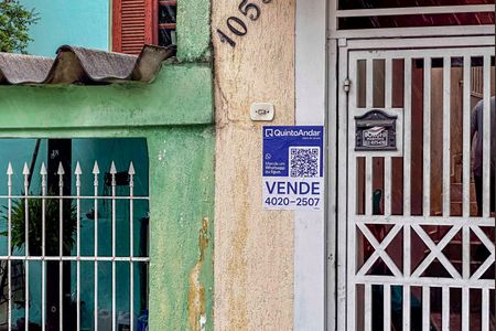 Casa à venda com 70m², 2 quartos e 2 vagas Casa à venda com 70m², 2 quartos e 2 vagasPlaca Instalada na Fachada