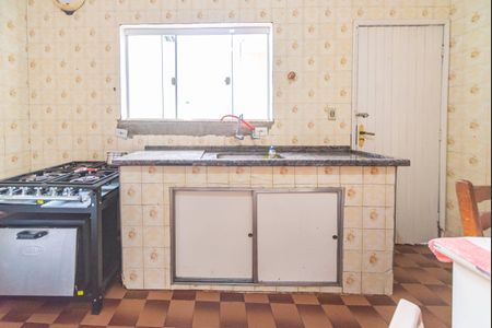 Casa à venda com 70m², 2 quartos e 2 vagas Casa à venda com 70m², 2 quartos e 2 vagasCozinha