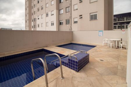 Apartamento para alugar com 41m², 2 quartos e 1 vaga Apartamento para alugar com 41m², 2 quartos e 1 vagaÁrea comum - Piscina