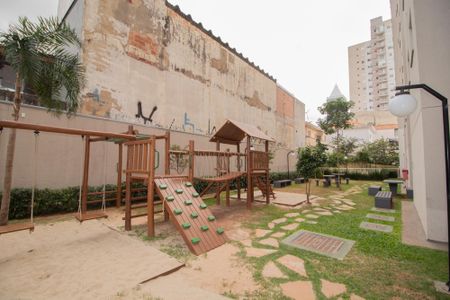 Apartamento para alugar com 41m², 2 quartos e 1 vaga Apartamento para alugar com 41m², 2 quartos e 1 vagaÁrea comum - Playground
