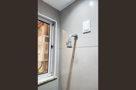 Apartamento à venda com 50m², 2 quartos e 1 vaga Apartamento à venda com 50m², 2 quartos e 1 vagaBanheiro