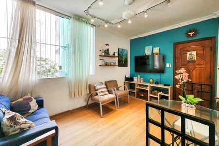 Apartamento à venda com 50m², 2 quartos e 1 vaga Apartamento à venda com 50m², 2 quartos e 1 vagaSala