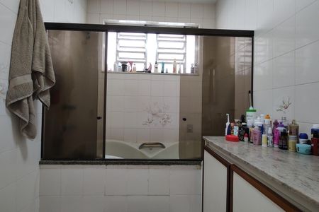 Casa à venda com 742m², 3 quartos e NaN vagas Casa à venda com 742m², 3 quartos e NaN vagasBanheiro da Suíte 1