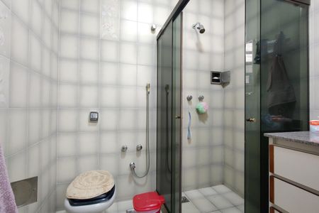 Casa à venda com 742m², 3 quartos e NaN vagas Casa à venda com 742m², 3 quartos e NaN vagasBanheiro da Suíte 2