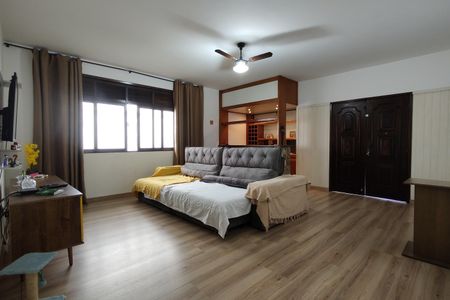 Casa à venda com 742m², 3 quartos e NaN vagas Casa à venda com 742m², 3 quartos e NaN vagasSala