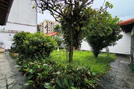 Casa à venda com 742m², 3 quartos e NaN vagas Casa à venda com 742m², 3 quartos e NaN vagasÁrea comum