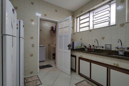 Casa à venda com 742m², 3 quartos e NaN vagas Casa à venda com 742m², 3 quartos e NaN vagasCozinha