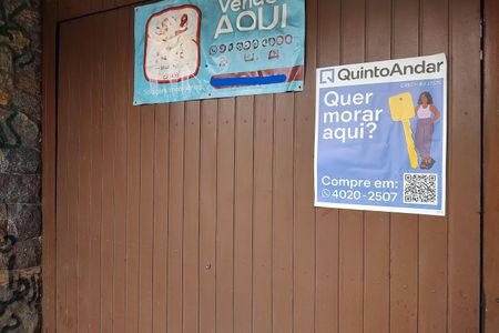 Casa à venda com 742m², 3 quartos e NaN vagas Casa à venda com 742m², 3 quartos e NaN vagasPlaquinha