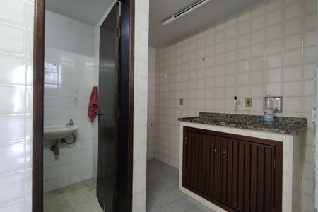 Casa à venda com 742m², 3 quartos e NaN vagas Casa à venda com 742m², 3 quartos e NaN vagasEdícula