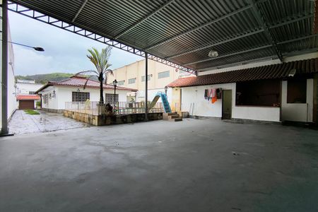 Casa à venda com 742m², 3 quartos e NaN vagas Casa à venda com 742m², 3 quartos e NaN vagasÁrea comum