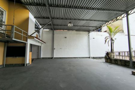 Casa à venda com 742m², 3 quartos e NaN vagas Casa à venda com 742m², 3 quartos e NaN vagasÁrea comum