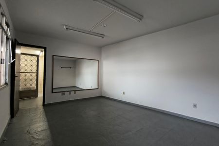 Casa à venda com 742m², 3 quartos e NaN vagas Casa à venda com 742m², 3 quartos e NaN vagasEdícula